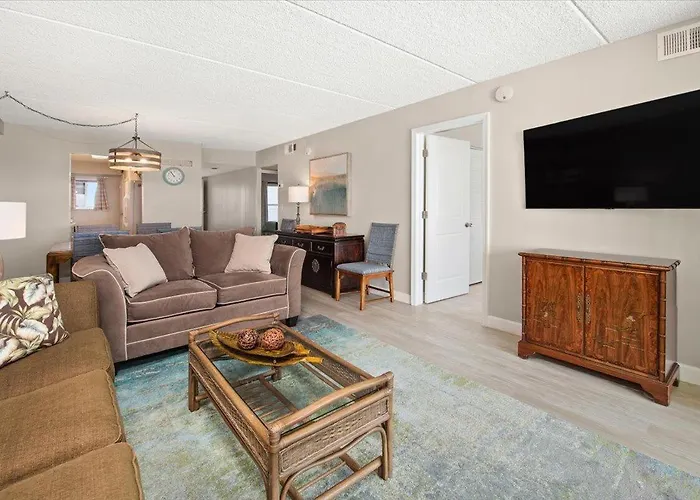 Newly Renovated 2-bedroom Ocean Front Towers With Indoor Pool! Ferienhaus *