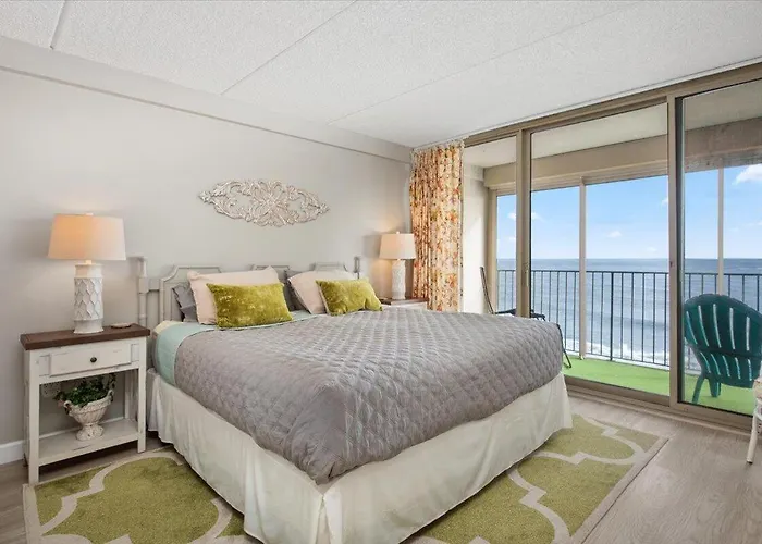 Newly Renovated 2-bedroom Ocean Front Towers With Indoor Pool!