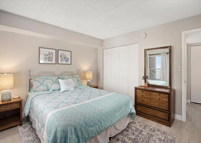 Ferienhaus Newly Renovated 2-bedroom Ocean Front Towers With Indoor Pool!